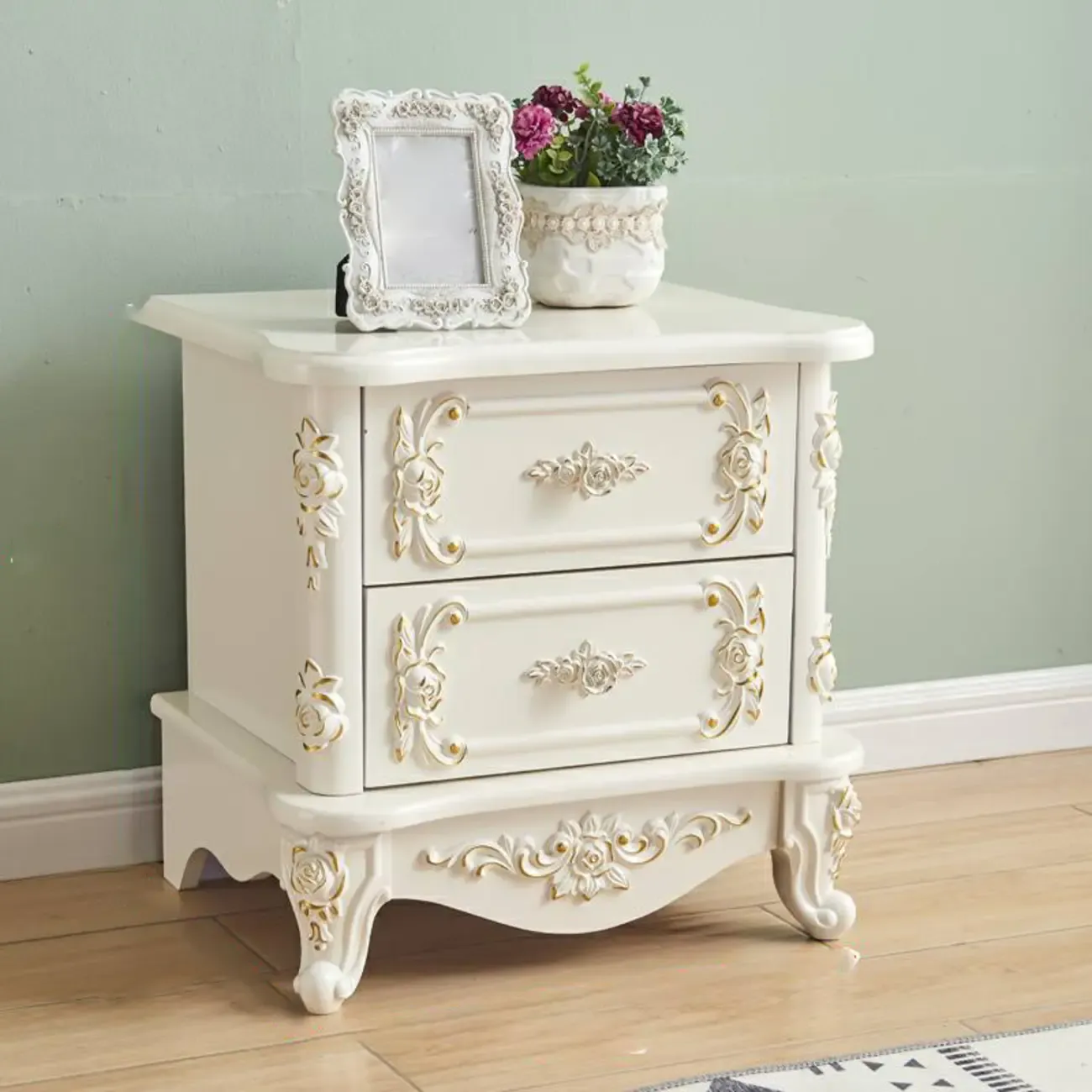 Traditional White Wood Carved 3-Drawer Nightstand Image - 16
