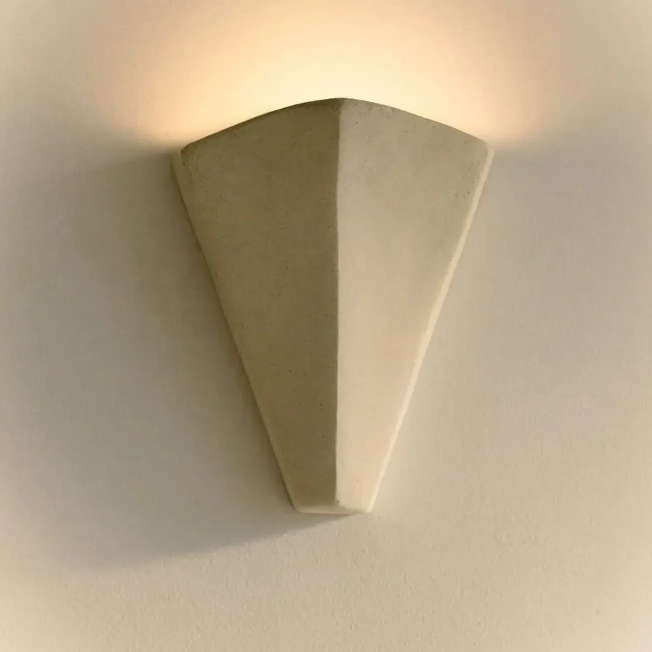 White Modern Geometric Metal Wall Sconce Lamp for Living Room  Image - 2