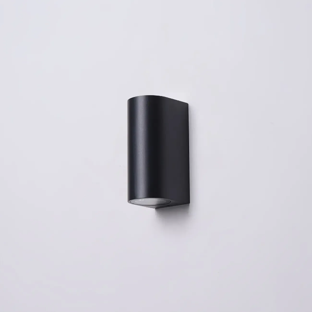 Outdoor Minimalist Round 2-Light Black LED Wall Sconce Light  Image - 6