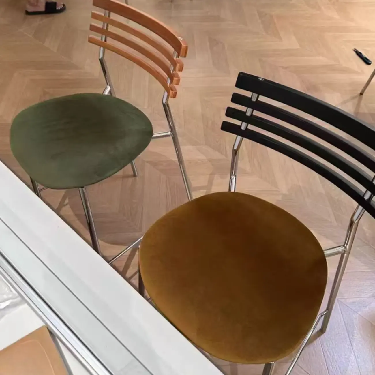 Saddle Green Fabric Seat Ratten Back Counter Bar Stools Image - 5