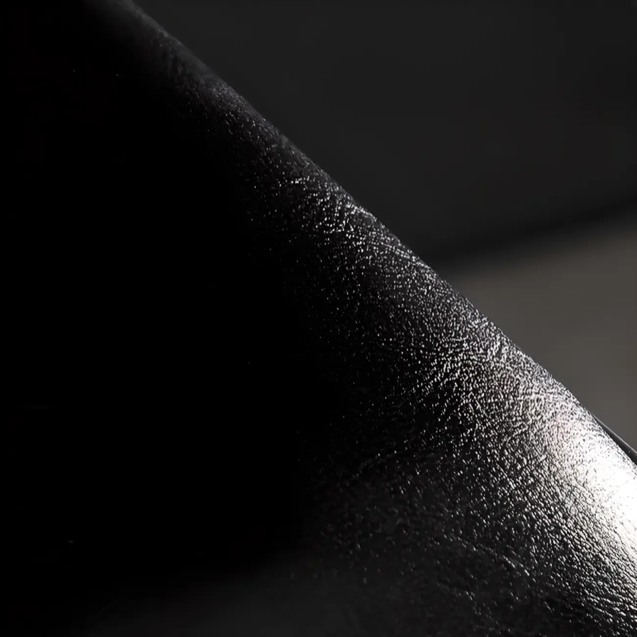 Modern Black Round Wooden Silver Metal Pedestal Bar Tables Image - 10