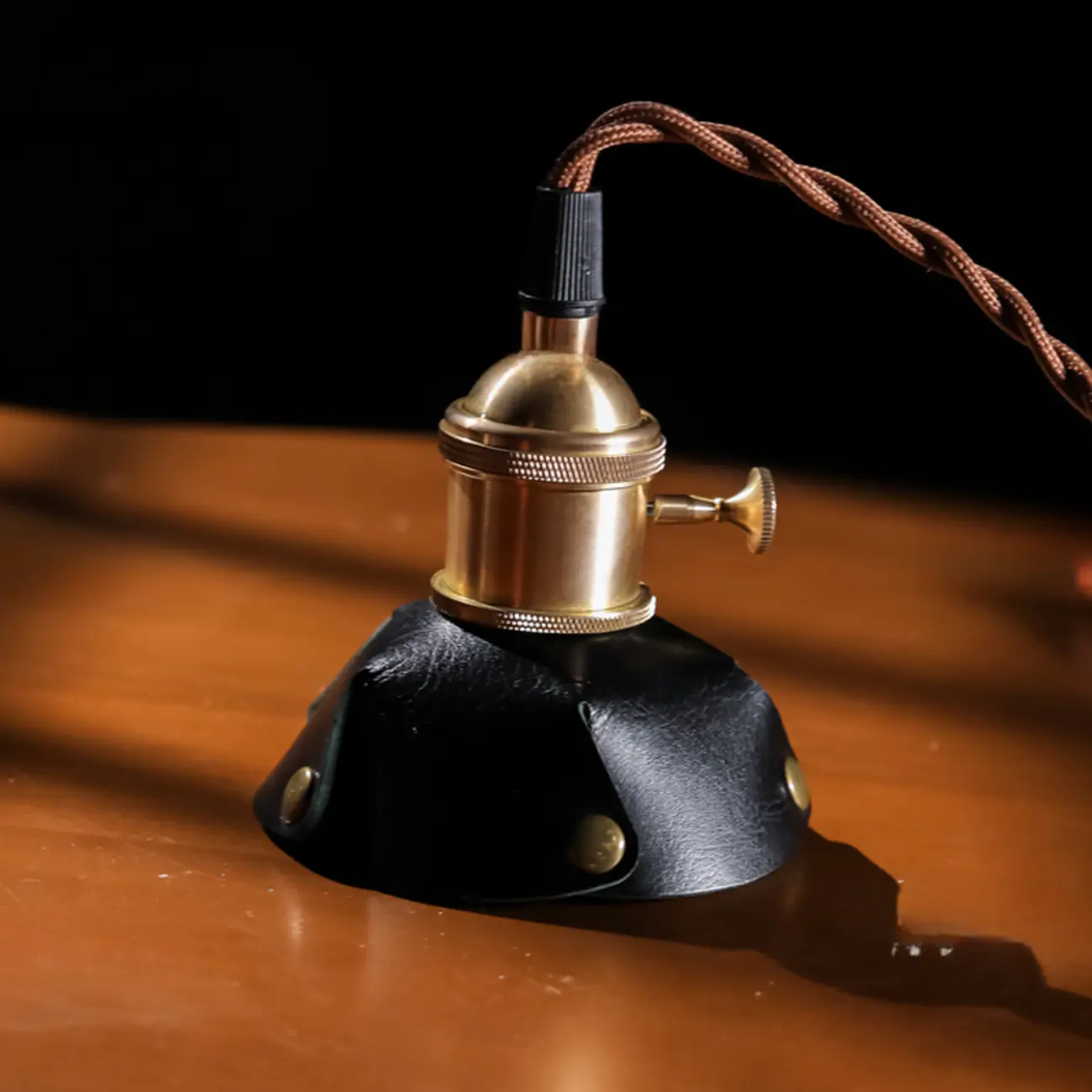 Modern Geometric Metal Gold Indoor Pendant Light  Image - 8 | homeyfad