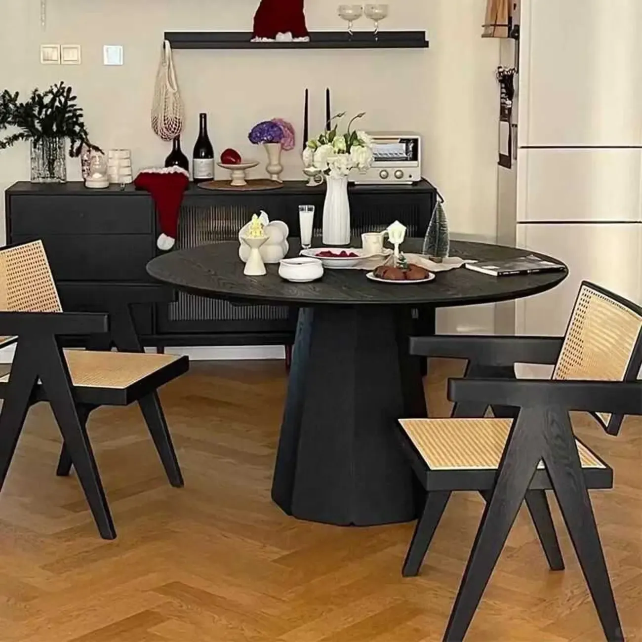 Modern Black Wood Round Dining Table Image - 5