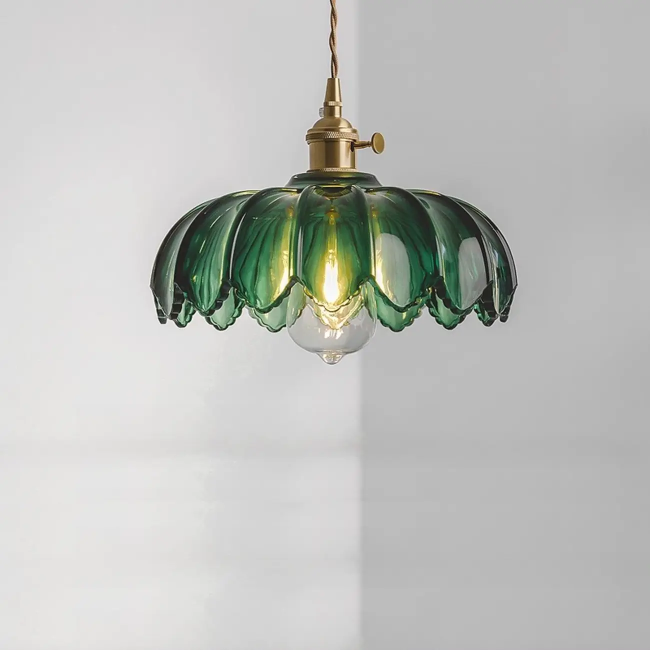 Adjustable Green Glass Pendant Light Fixture for Living Room Image - 3 | homeyfad