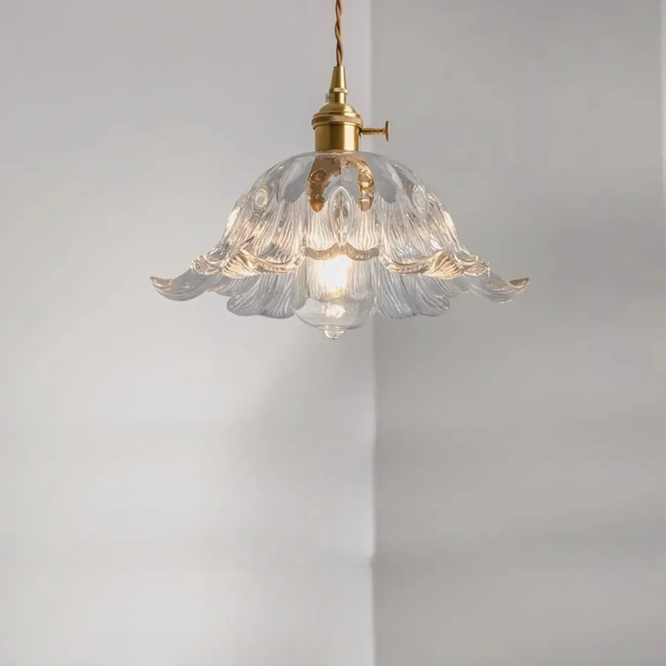 Adjustable Green Glass Pendant Light Fixture for Living Room Image - 5