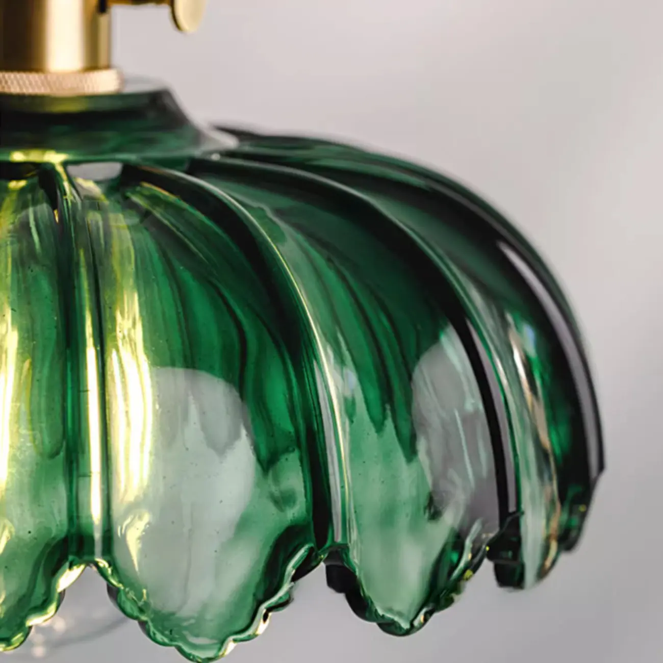 Adjustable Green Glass Pendant Light Fixture for Living Room Image - 13 | homeyfad