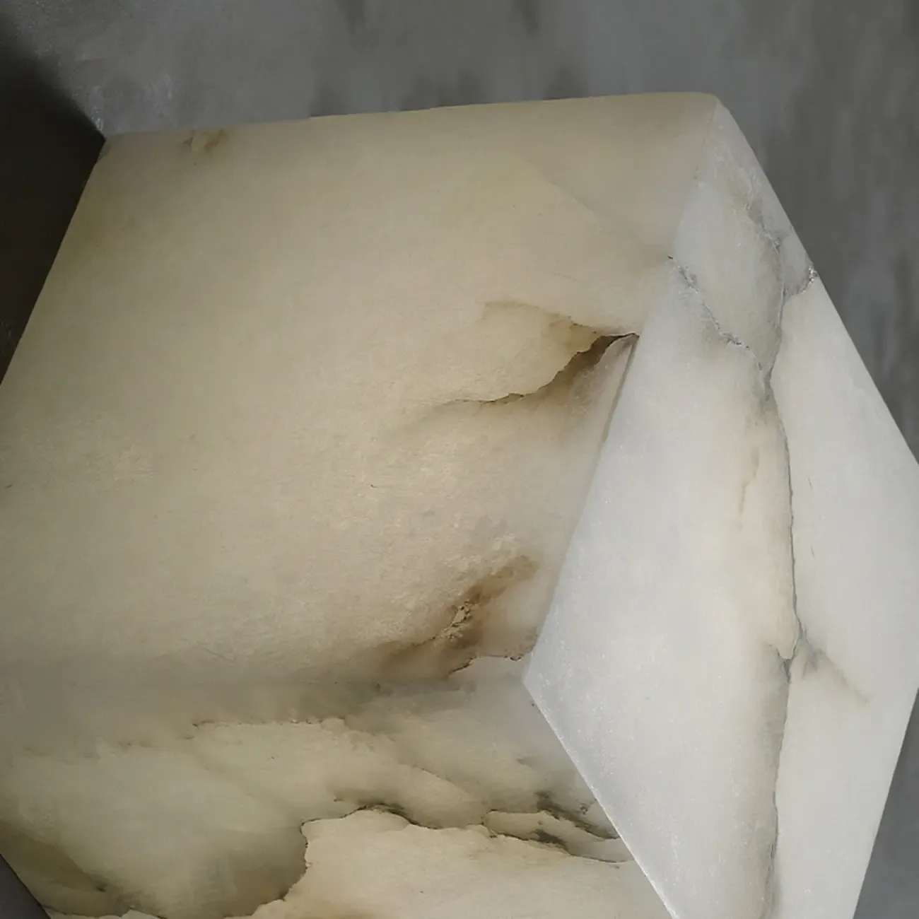 Contemporary Gray-white Cubic Alabaster Indoor Wall Sconce Image - 6