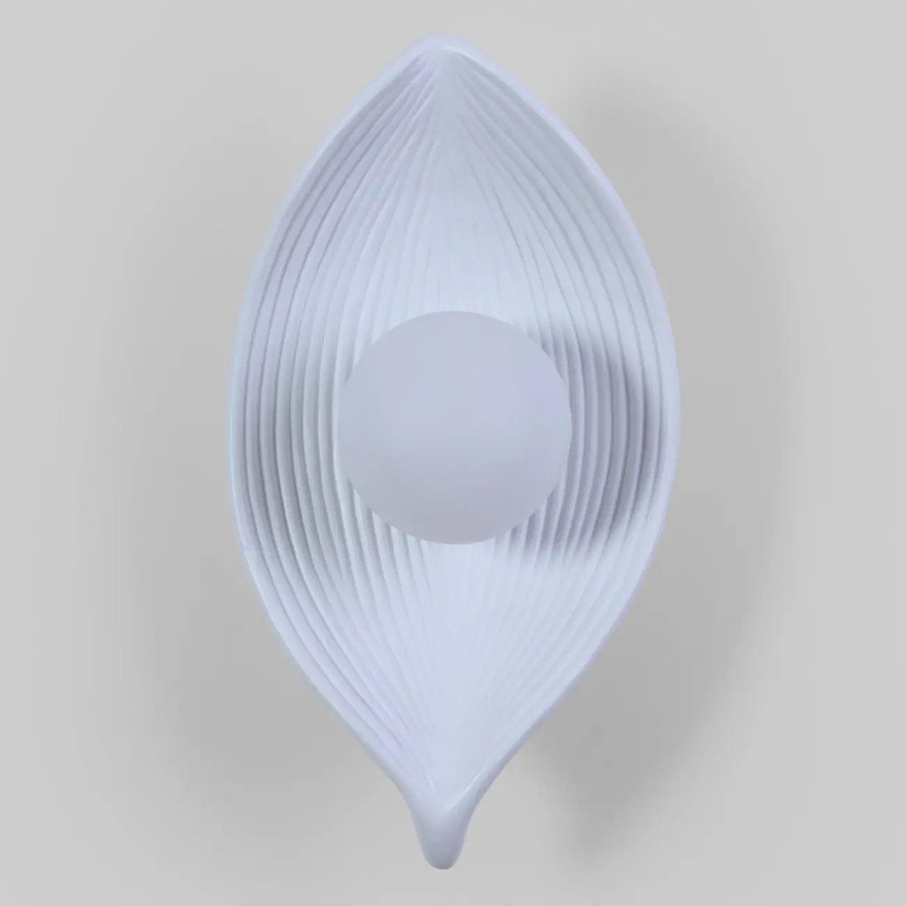 Chic Modern Mini Resin Leaf Wall Sconce for Bedroom Decor | homeyfad