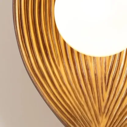 Chic Modern Mini Resin Leaf Wall Sconce for Bedroom Decor