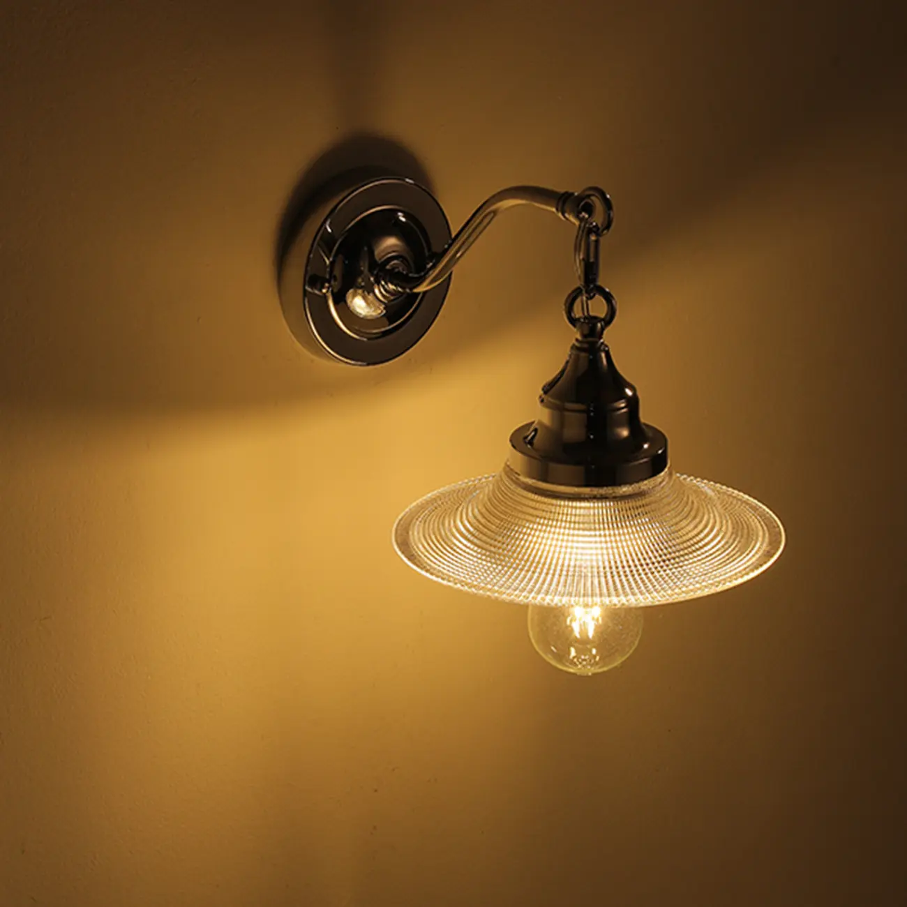 Modern Silver Wall Sconce with Glass Shade Image - 3 | homeyfad