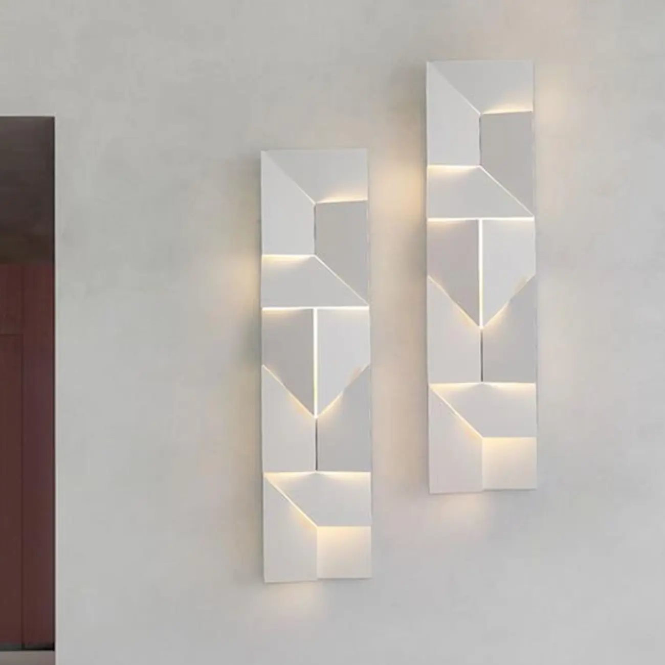 Art Decor White Geometric Metal LED Wall Sconce with Remote  Image - 4 | homeyfad