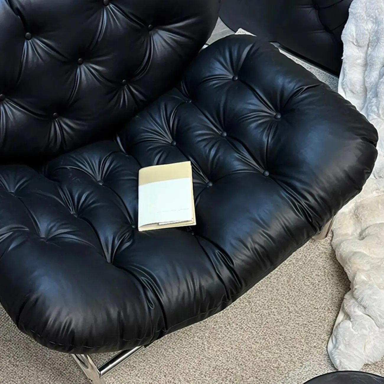 Modern Stitch-Tufted Cat-Resistant Leather Accent Chair  Image - 13 | homeyfad