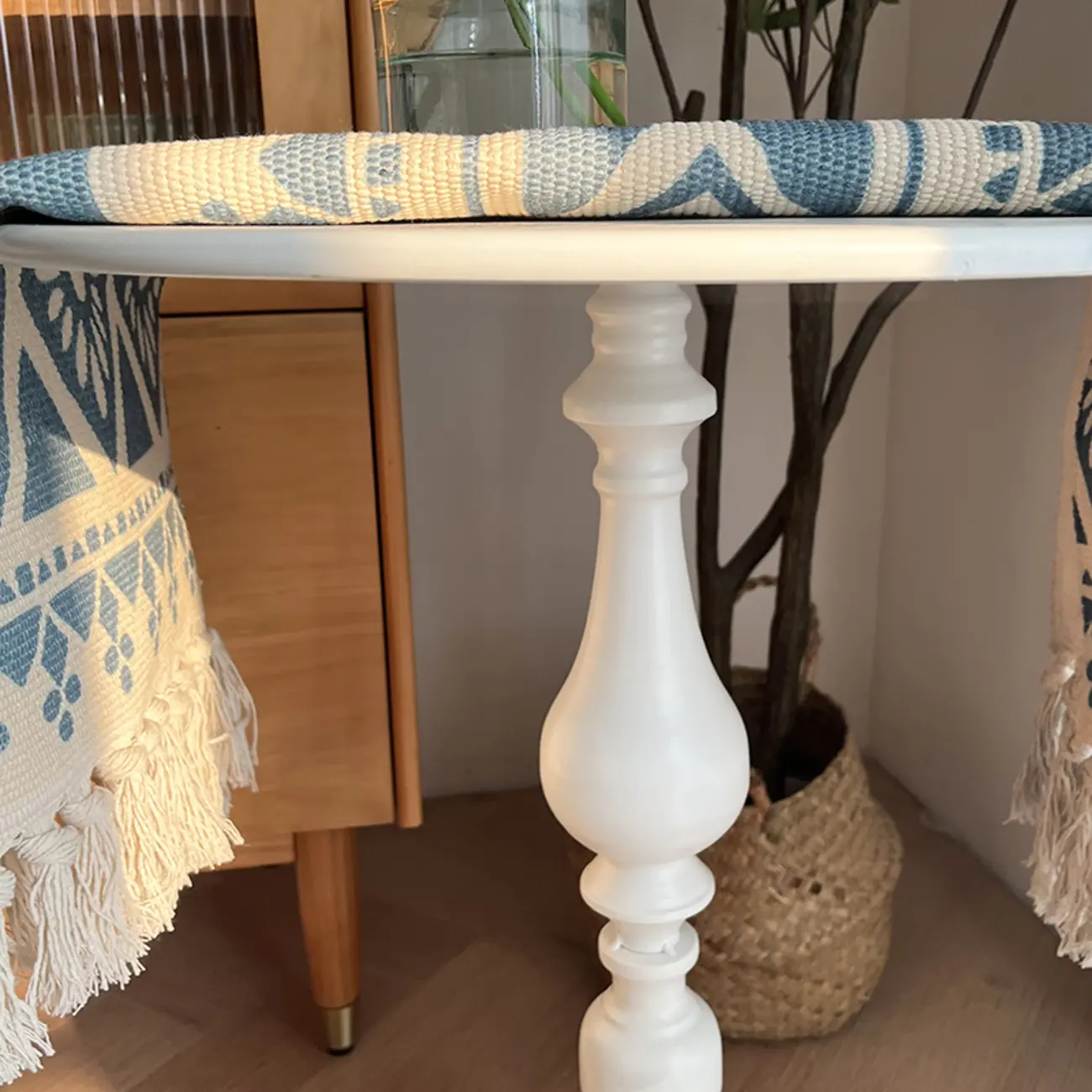 Classic Brown-White Wood Round Pedestal Chairside Table Image - 4 | homeyfad