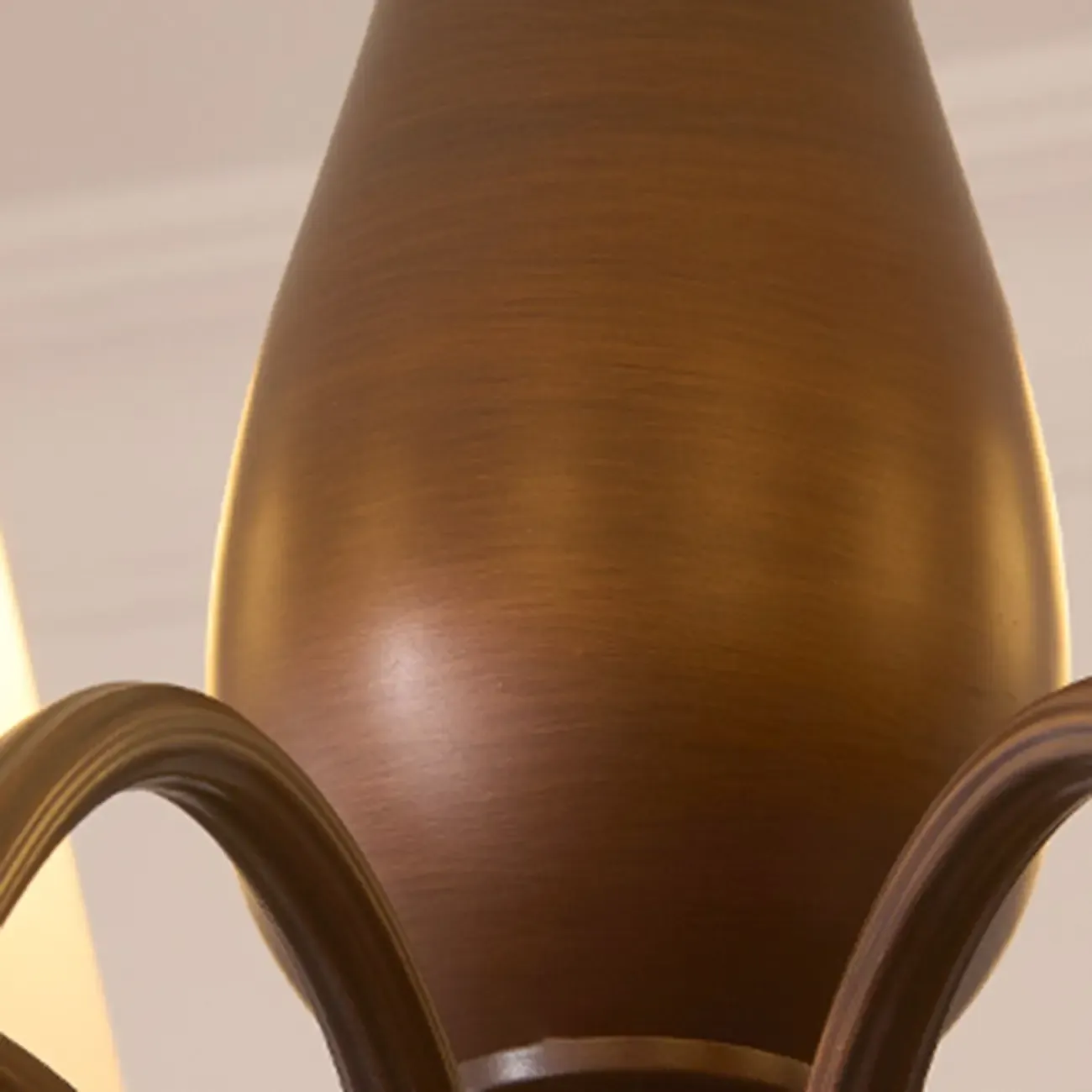 Traditional 8 Lights Barrel Metal and Fabric Chandelier Image - 10