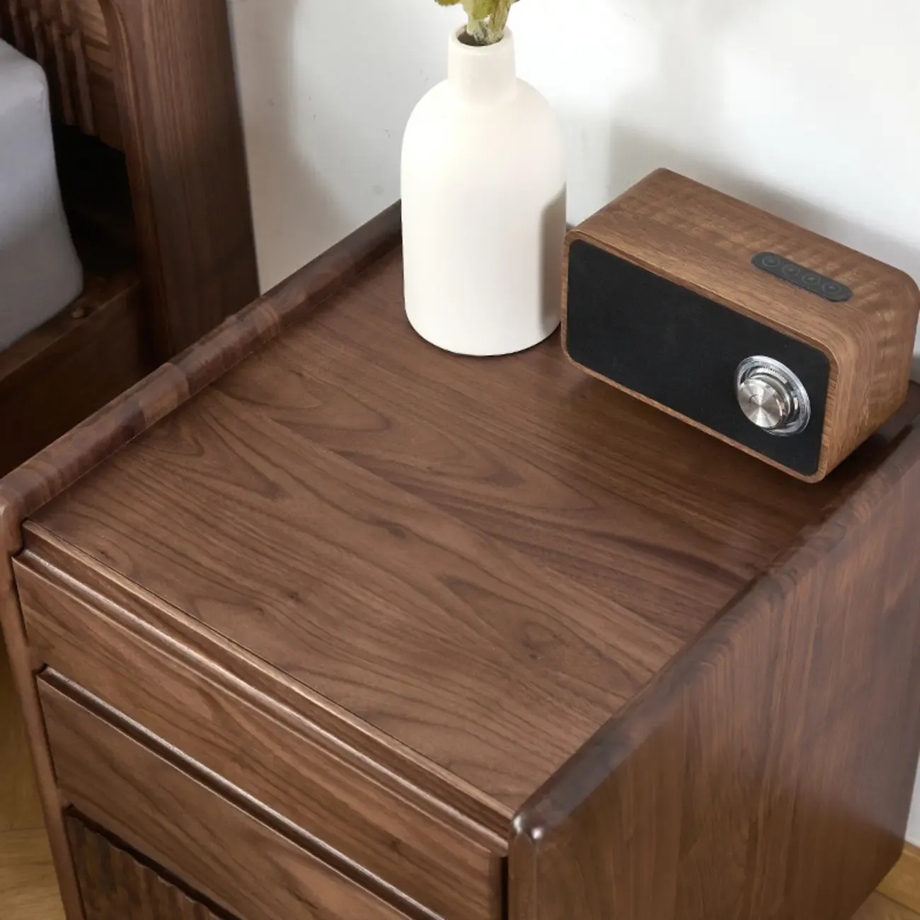 Brown Modern 3-drawer Solid Wood Bedside Nightstand Image - 8