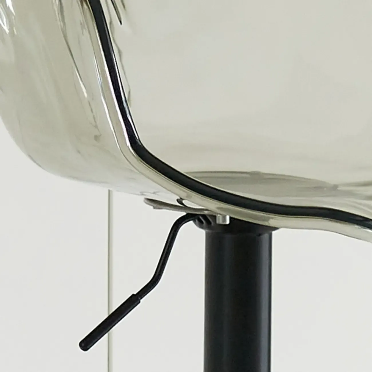 Adjustable Acrylic Flower-Shaped Low Back Swivel Bar Stools Image - 4