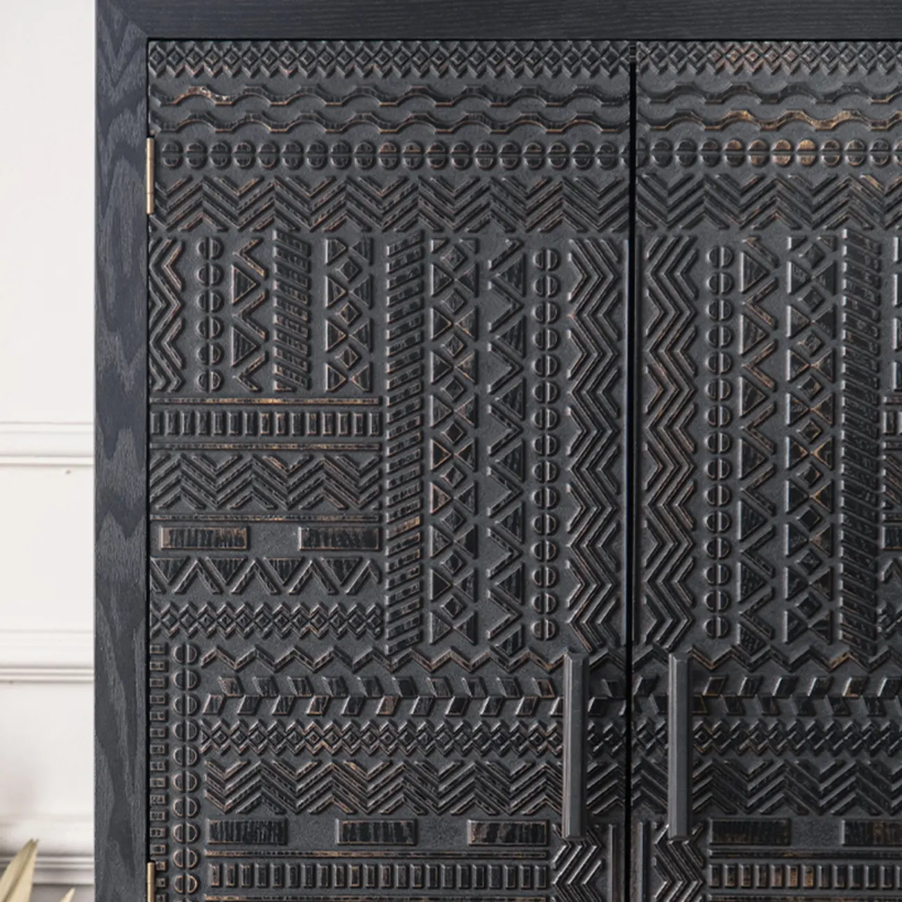 Artistic Pattern Wood Black Cabinet Sideboard in 3-Shelf Image - 10 | homeyfad