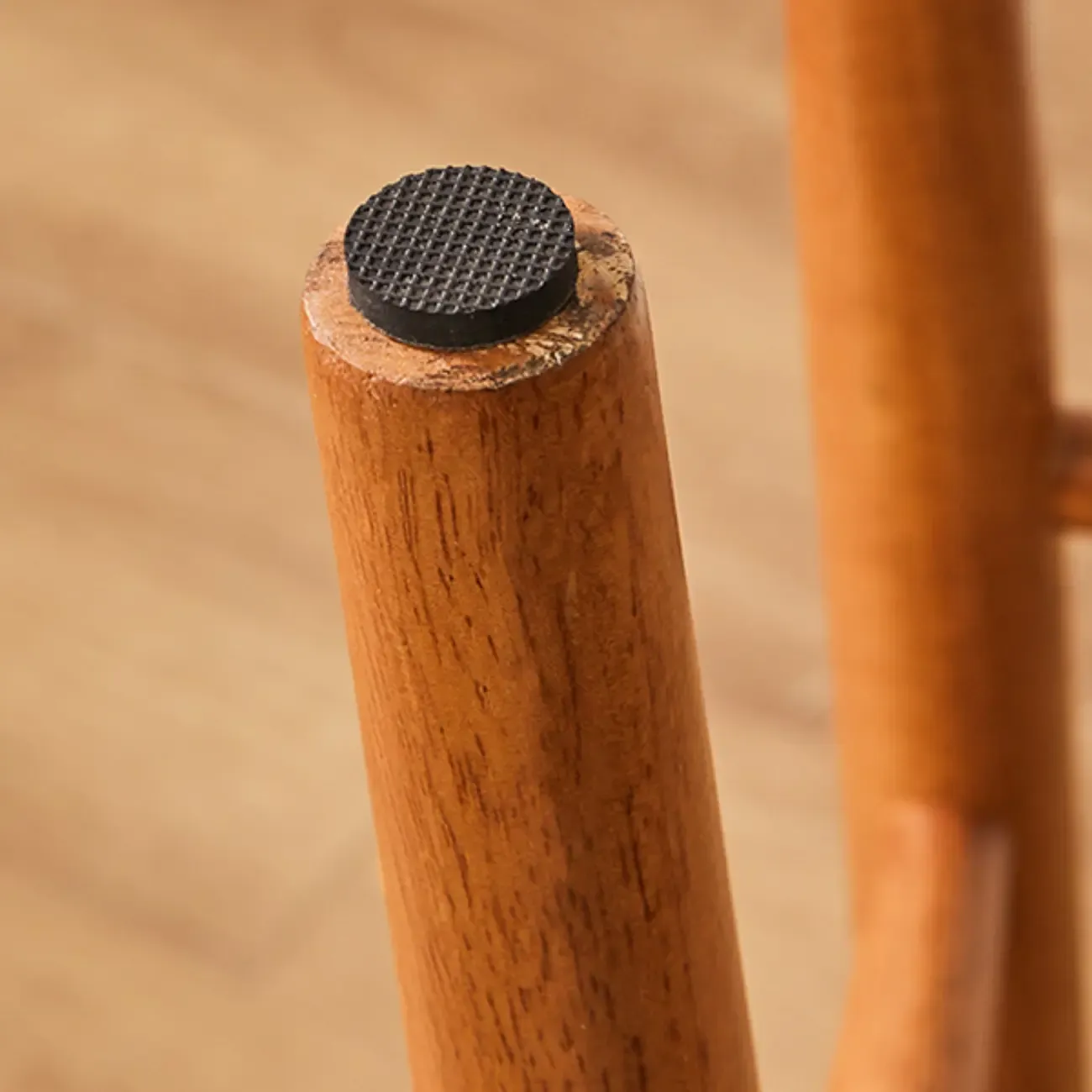 Brown Saddle Leather Seat Wooden Backless Bar Stools Image - 7