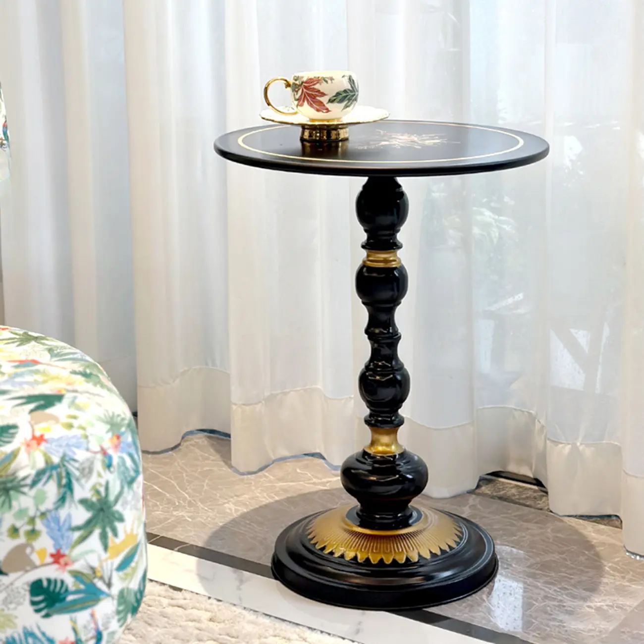 Glam Iron Round Pedestal Side Table in Black/Green Image - 1 | homeyfad