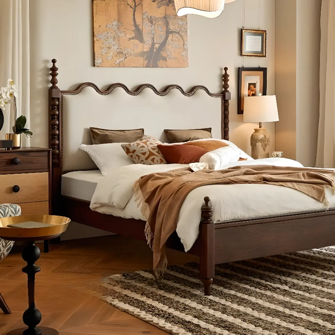 Brown Modern Wood Platform Bed with Curved Headboard Image - 1 | homeyfad