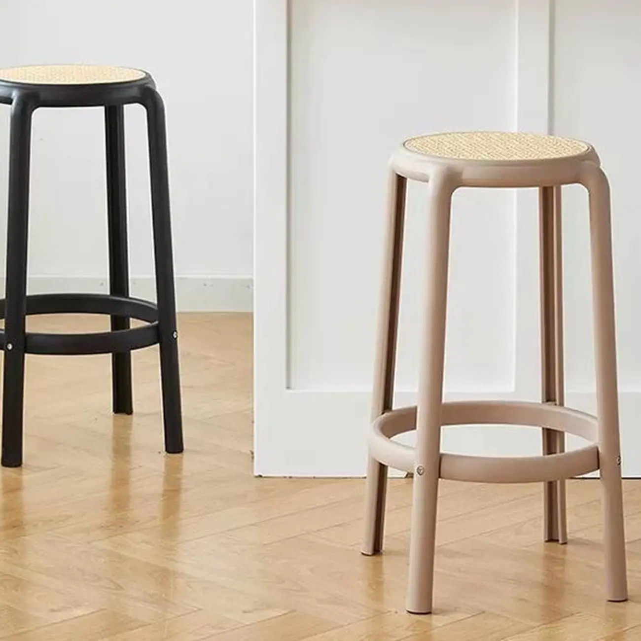 Modern Round Counter Height Bar Stools Image - 3 | homeyfad