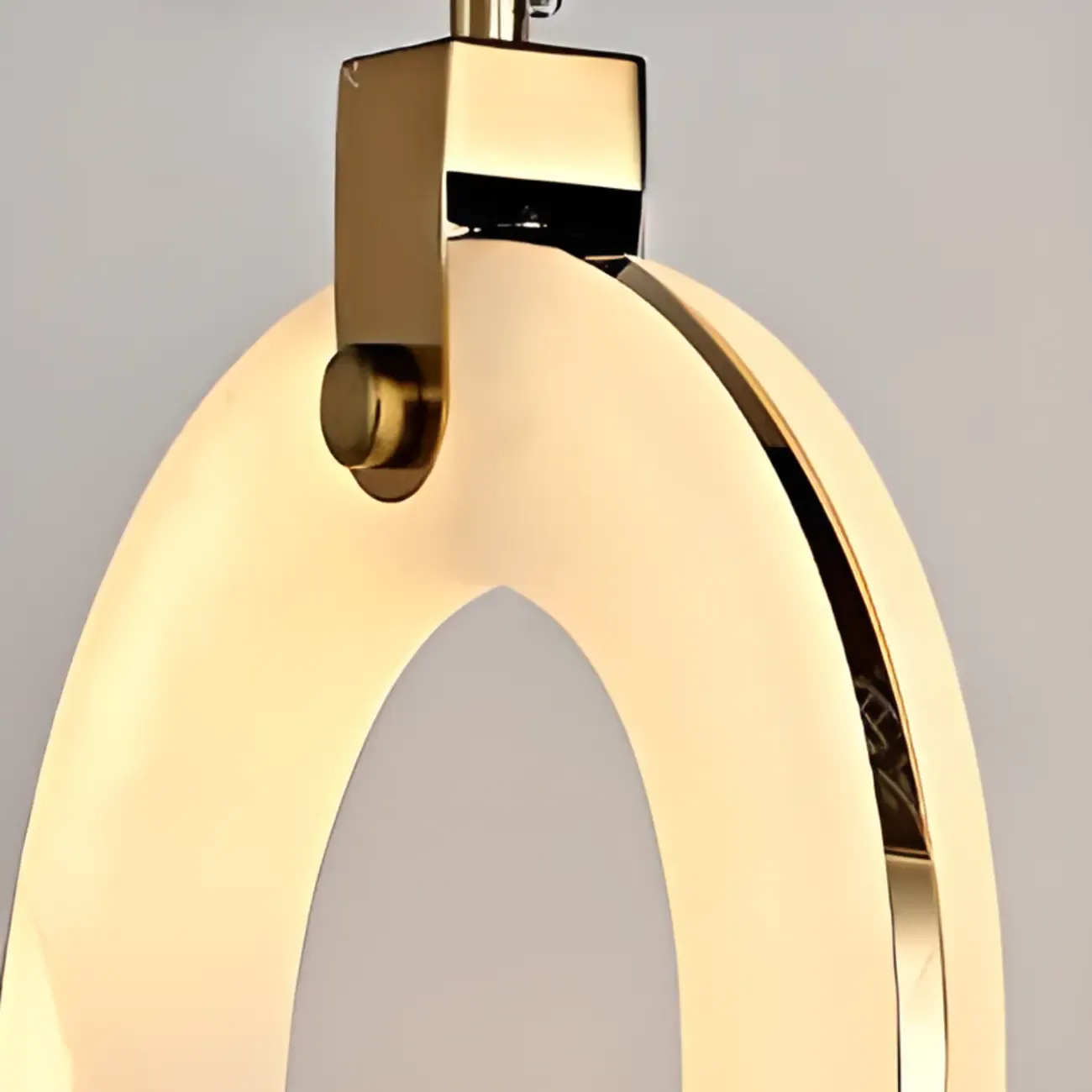 Adjustable Gold Metal Circle Hanging Pendant Light Image - 8