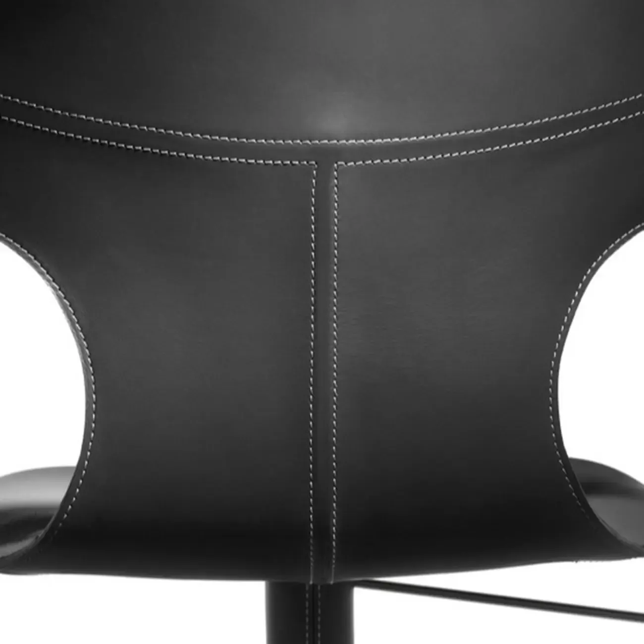 Minimalist Beige Leather Saddle Bar Stools Image - 6