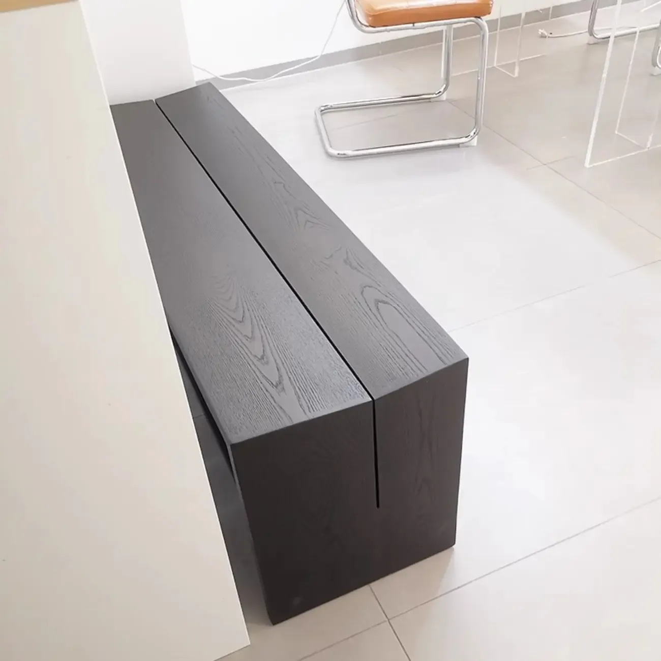 Scandinavian Solid Wood Curved Entryway Bench in Black Image - 6