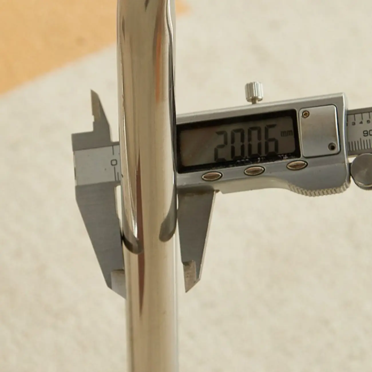 Cherry Finish Rattan Glass Square Nesting Coffee Table Image - 12 | homeyfad