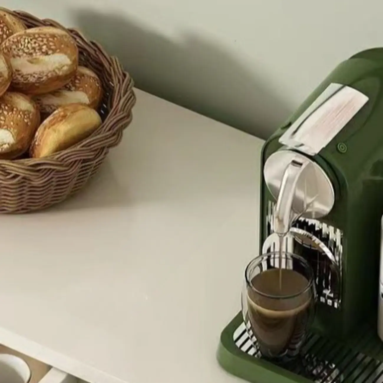 Minimalist Off-White Arched Glass Kitchen Sideboard Cabinet Image - 6 | homeyfad