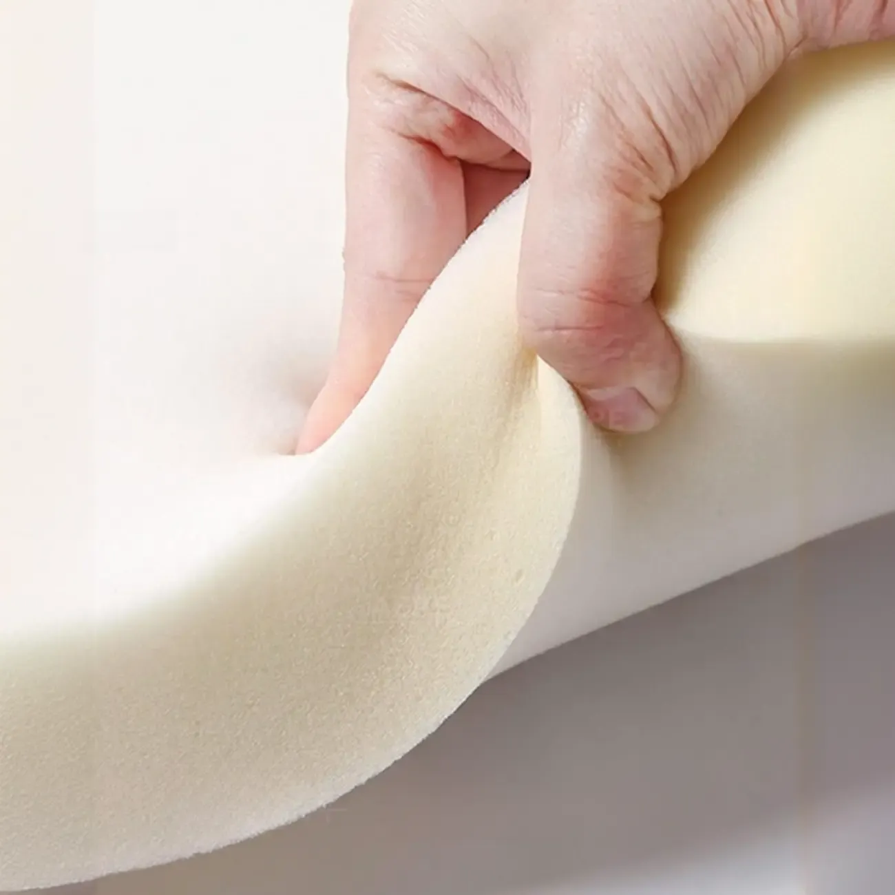 Contemporary Upholstered Curved Armless Dining Chairs Image - 13