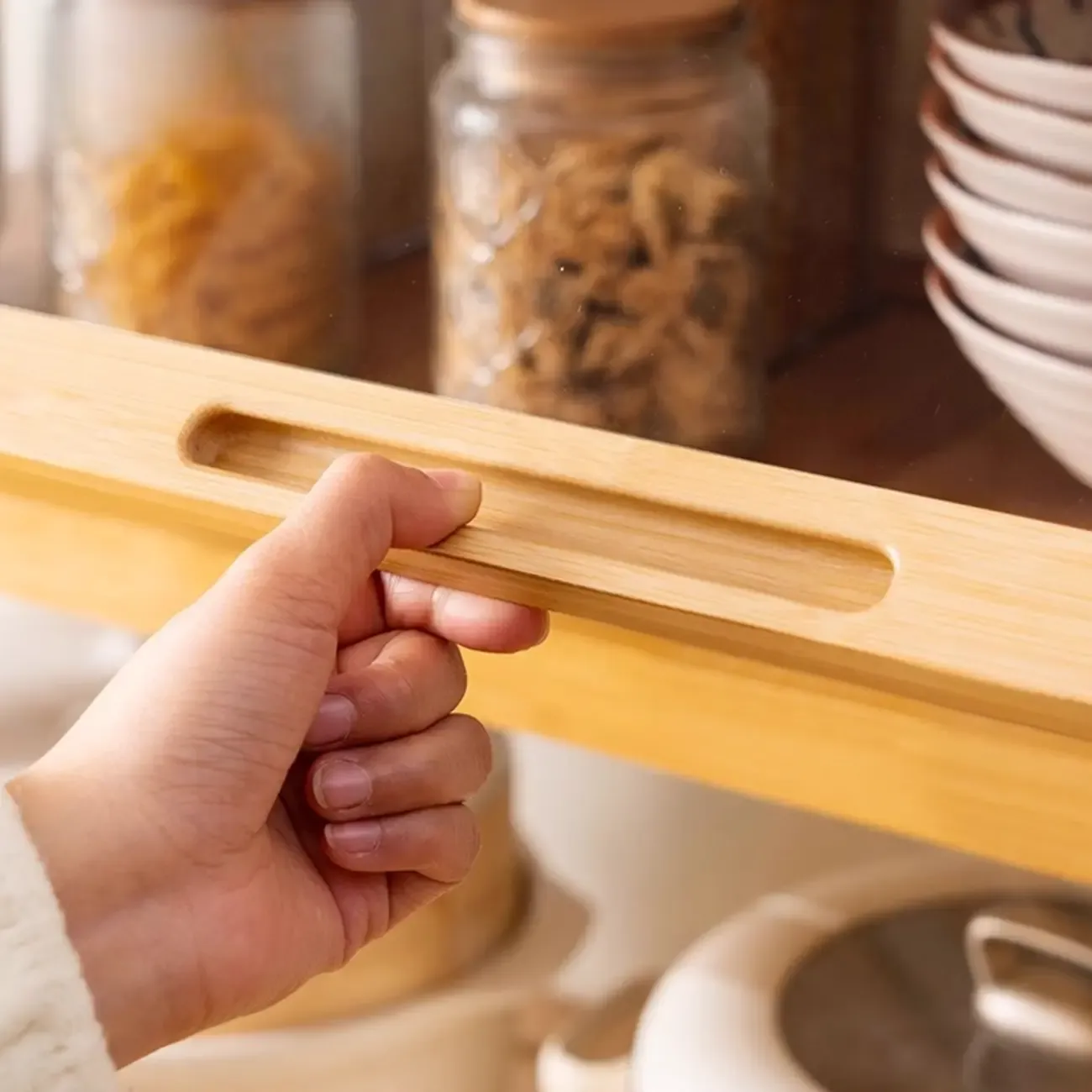 Bambusa Detached Modern Multifunctional Storage Sideboard Image - 12