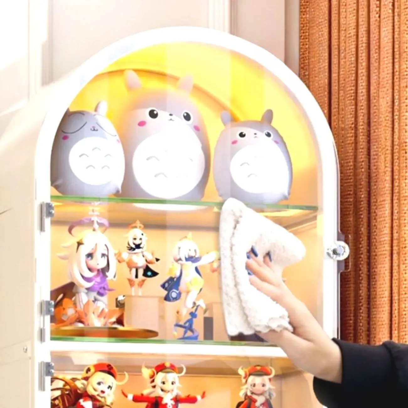 Narrow Adjustable White Metal Glass Corner Display Cabinet Image - 9 | homeyfad