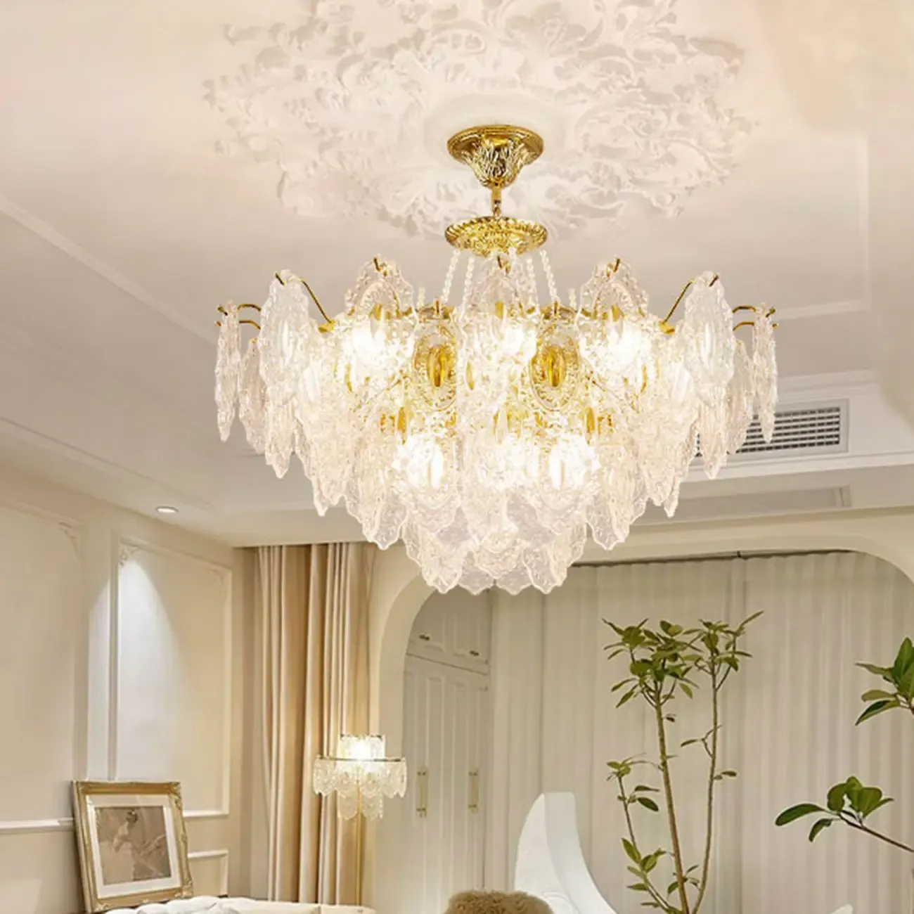 Luxurious Gold Crystal Leaf Round Pendant Chandelier Image - 4