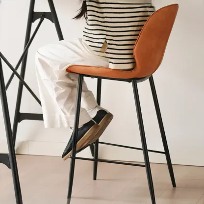 Saddle Leather Curved Back Kitchen Bar Stools with Footrest Image - 3