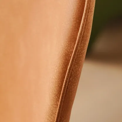 Saddle Leather Curved Back Kitchen Bar Stools with Footrest Image - 4