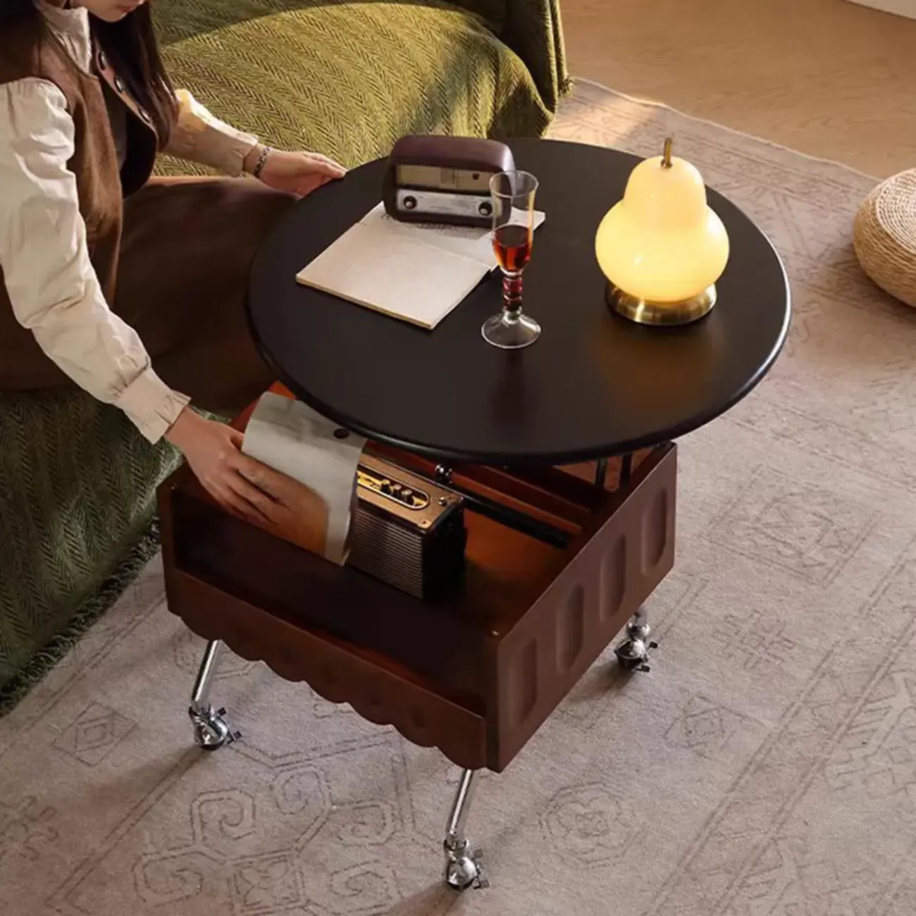  360° Rolling Flower-Shaped Wooden Lift-Top Coffee Table Image - 3