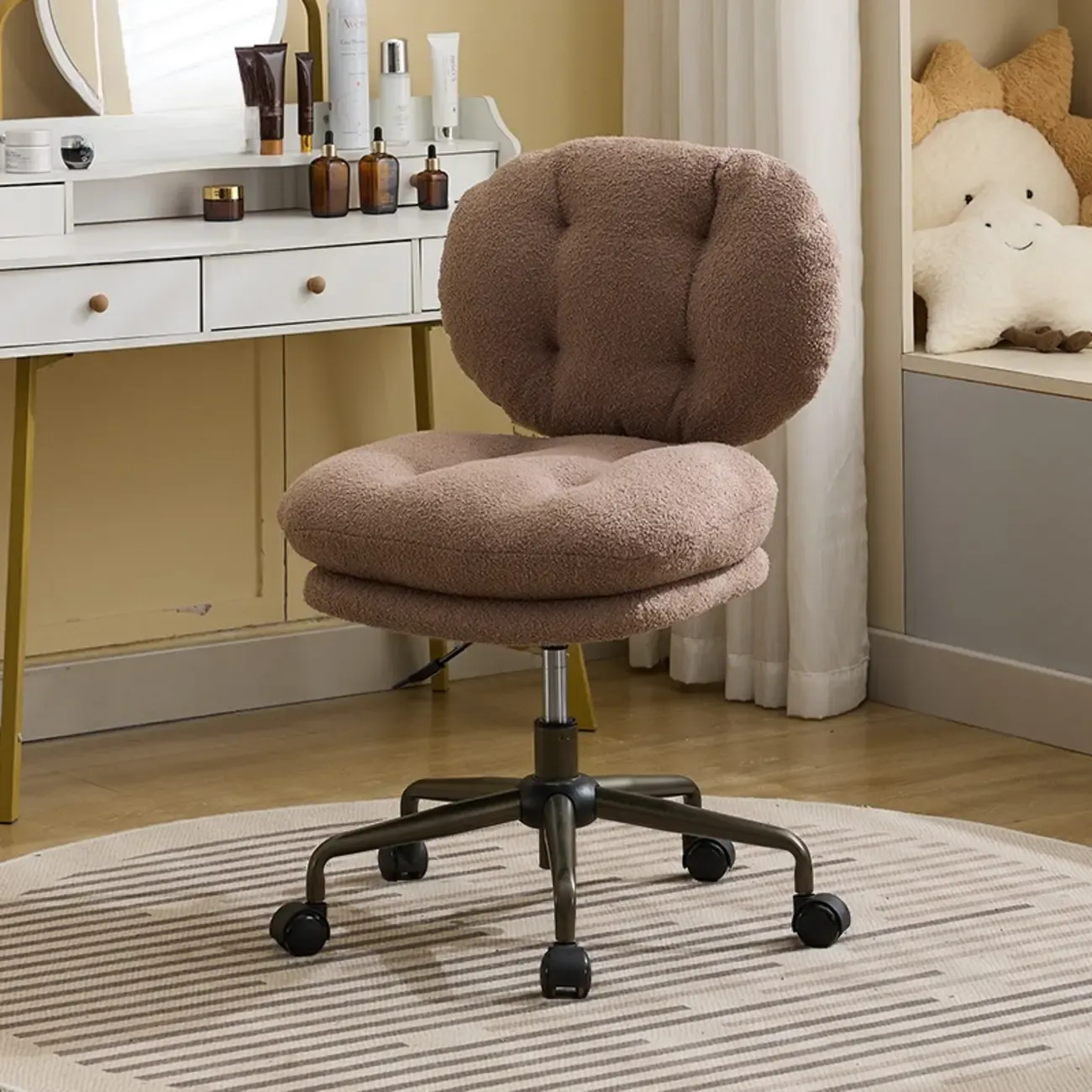 Modern Tufted Upholstered Ergonomic Swivel Office Chair Image - 2