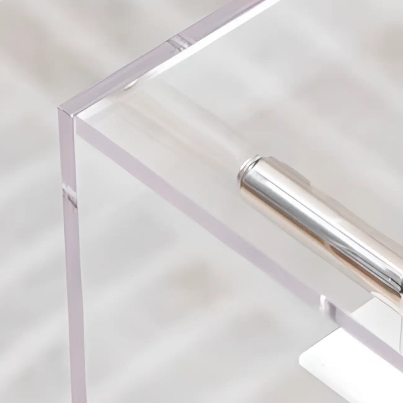 Stylish Clear Acrylic 360° Rolling Cubic Side Table Image - 8 | homeyfad