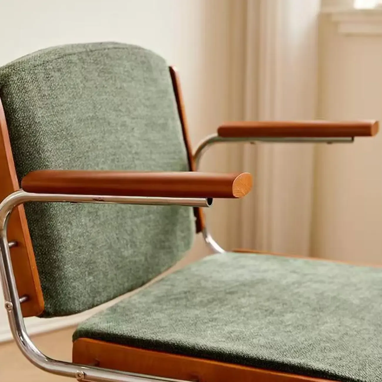 Modern Green Fabric Ergonomic Swivel Office Chair Image - 5