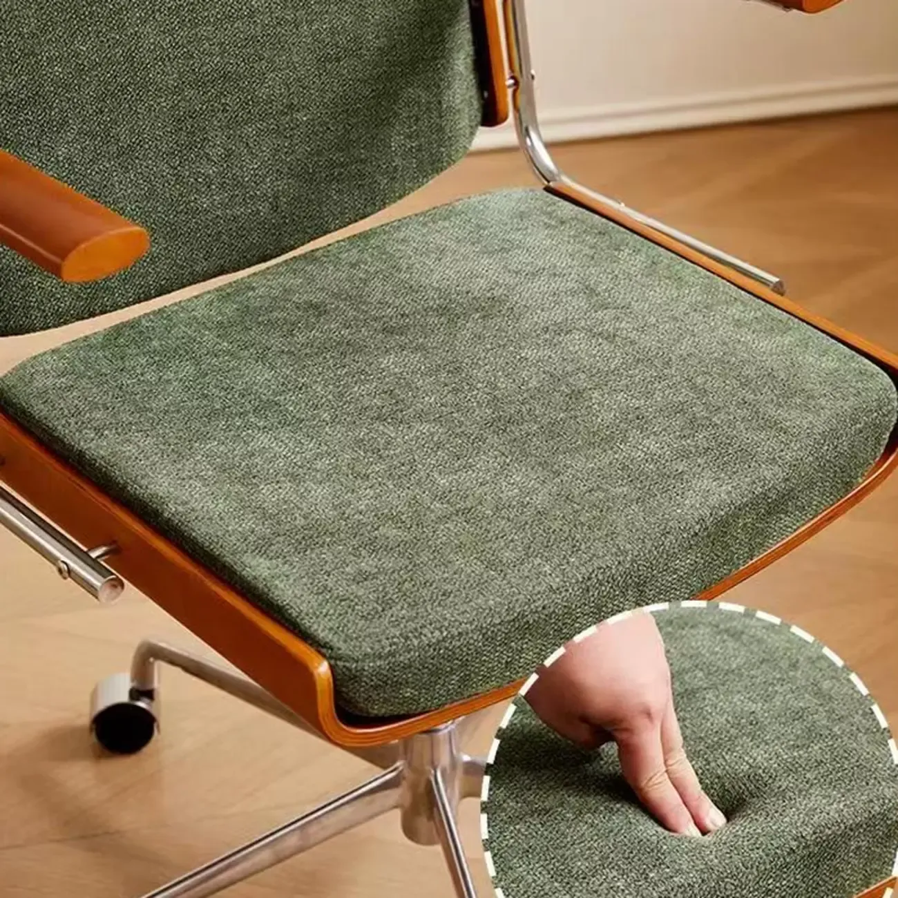 Modern Green Fabric Ergonomic Swivel Office Chair Image - 6