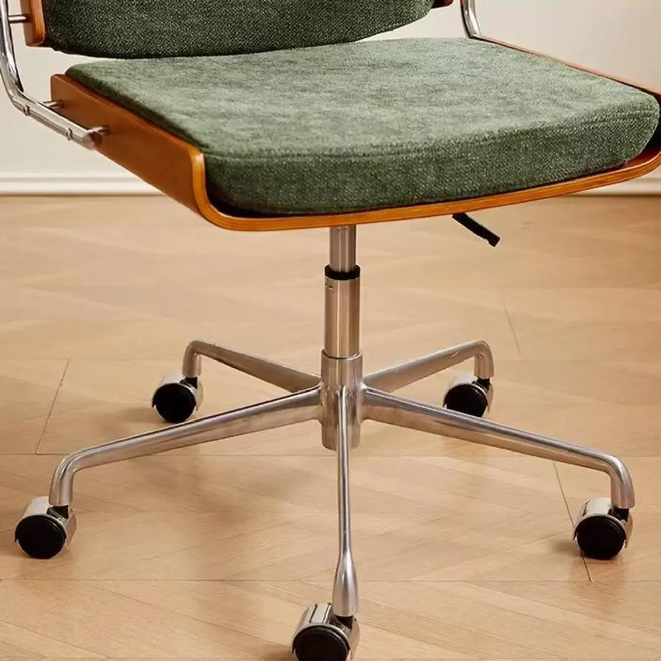 Modern Green Fabric Ergonomic Swivel Office Chair Image - 8