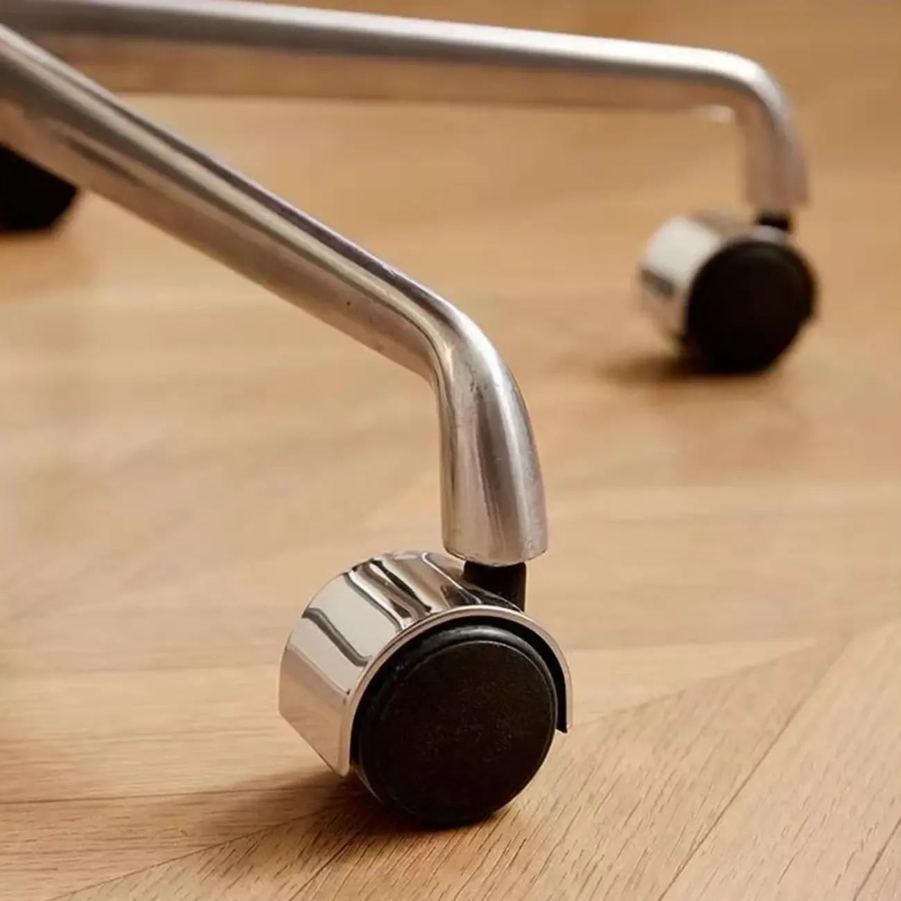 Modern Green Fabric Ergonomic Swivel Office Chair Image - 9