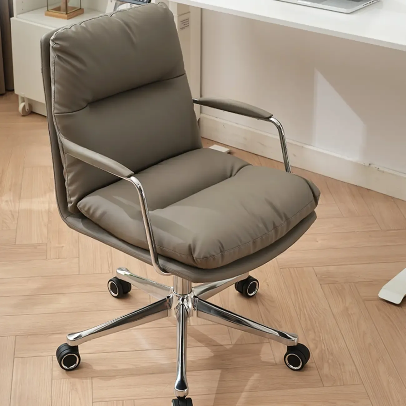 Modern Leather Mid-Back Ergonomic Swivel Office Chair Image - 5