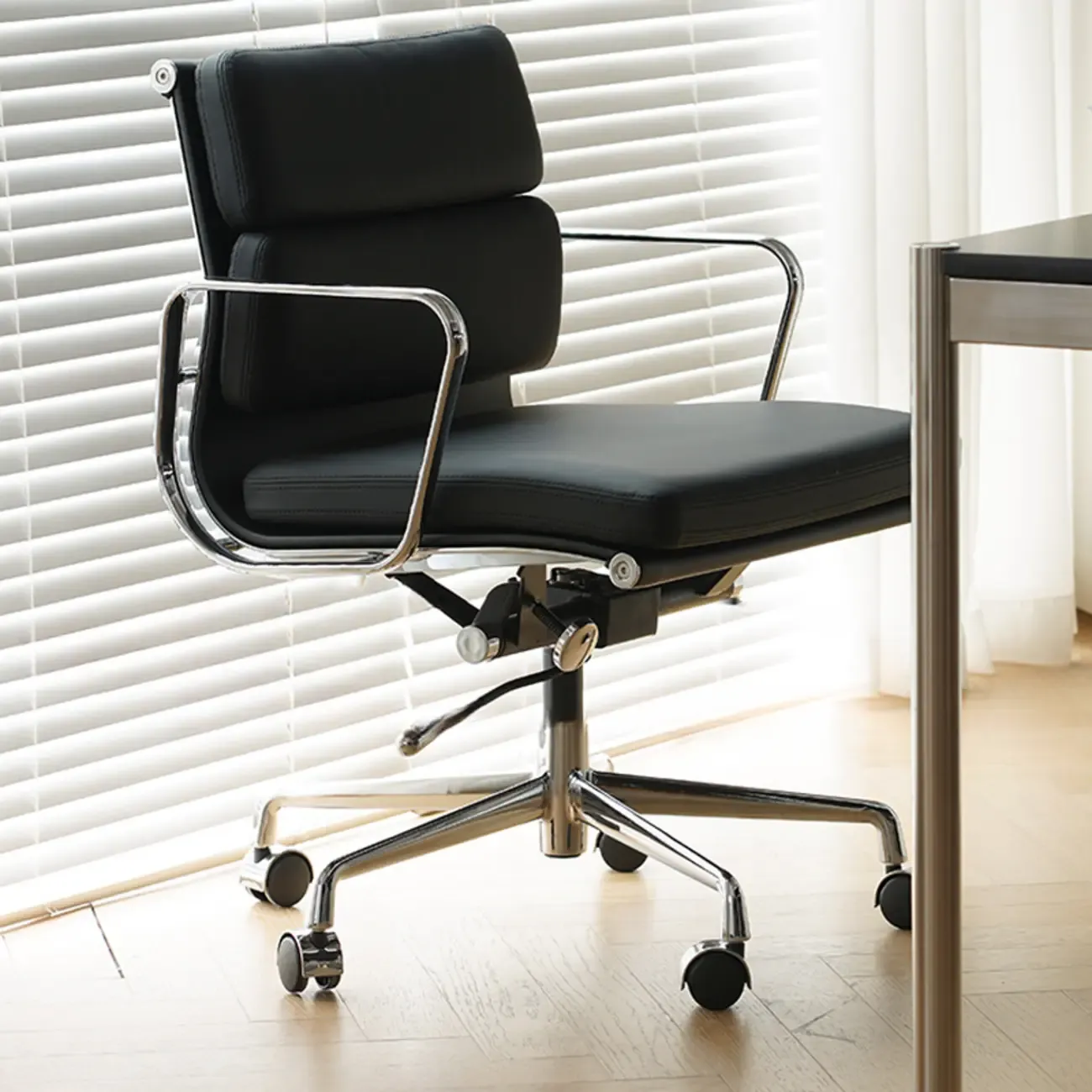 Modern Leather Adjustable Ergonomic Office Chair with Casters Image - 4