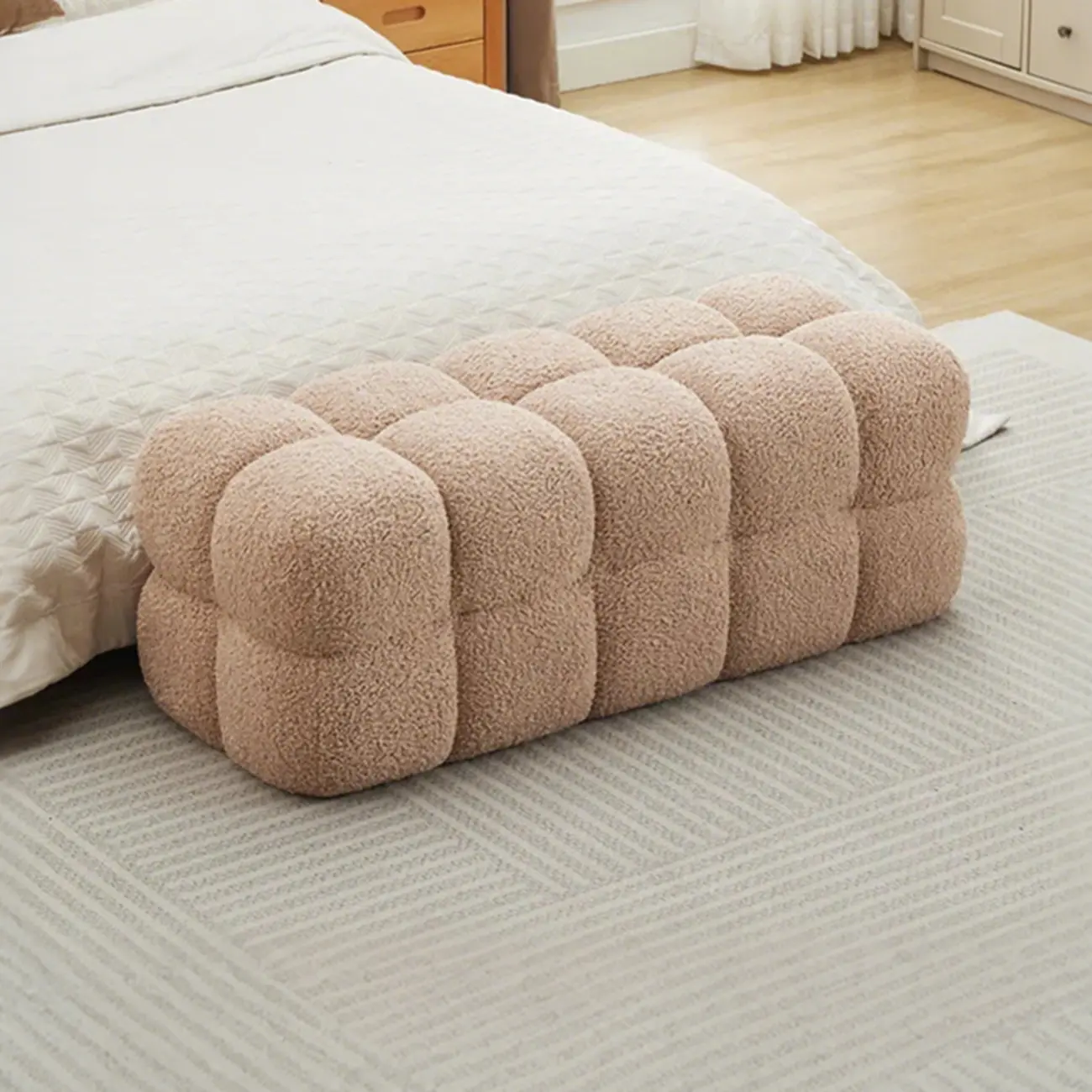 Modern Cloud-Shaped Boucle Upholstered Bedroom Bench Image - 4 | homeyfad