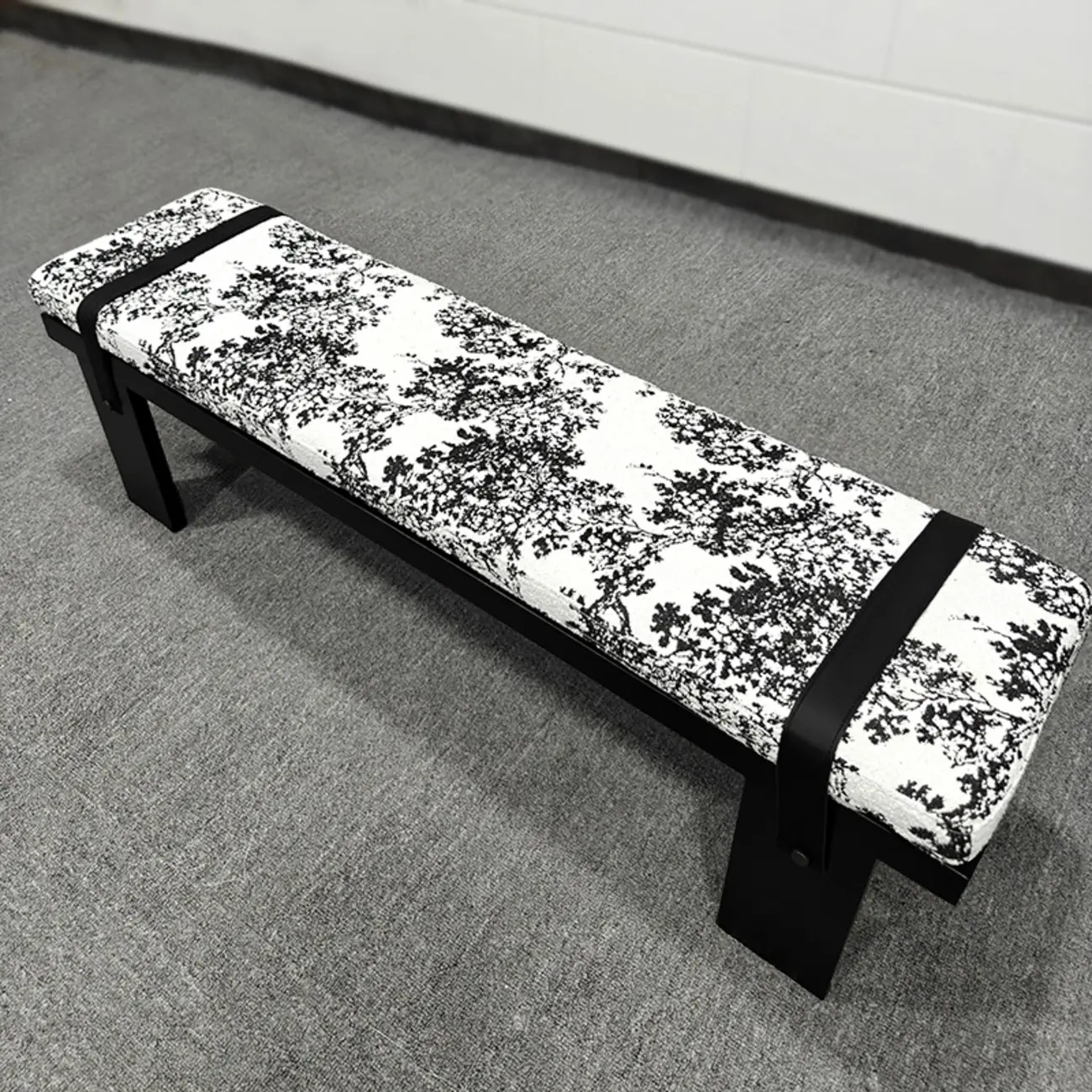 Minimalist Upholstered Bedroom Bench with Soft Cushion Image - 3 | homeyfad