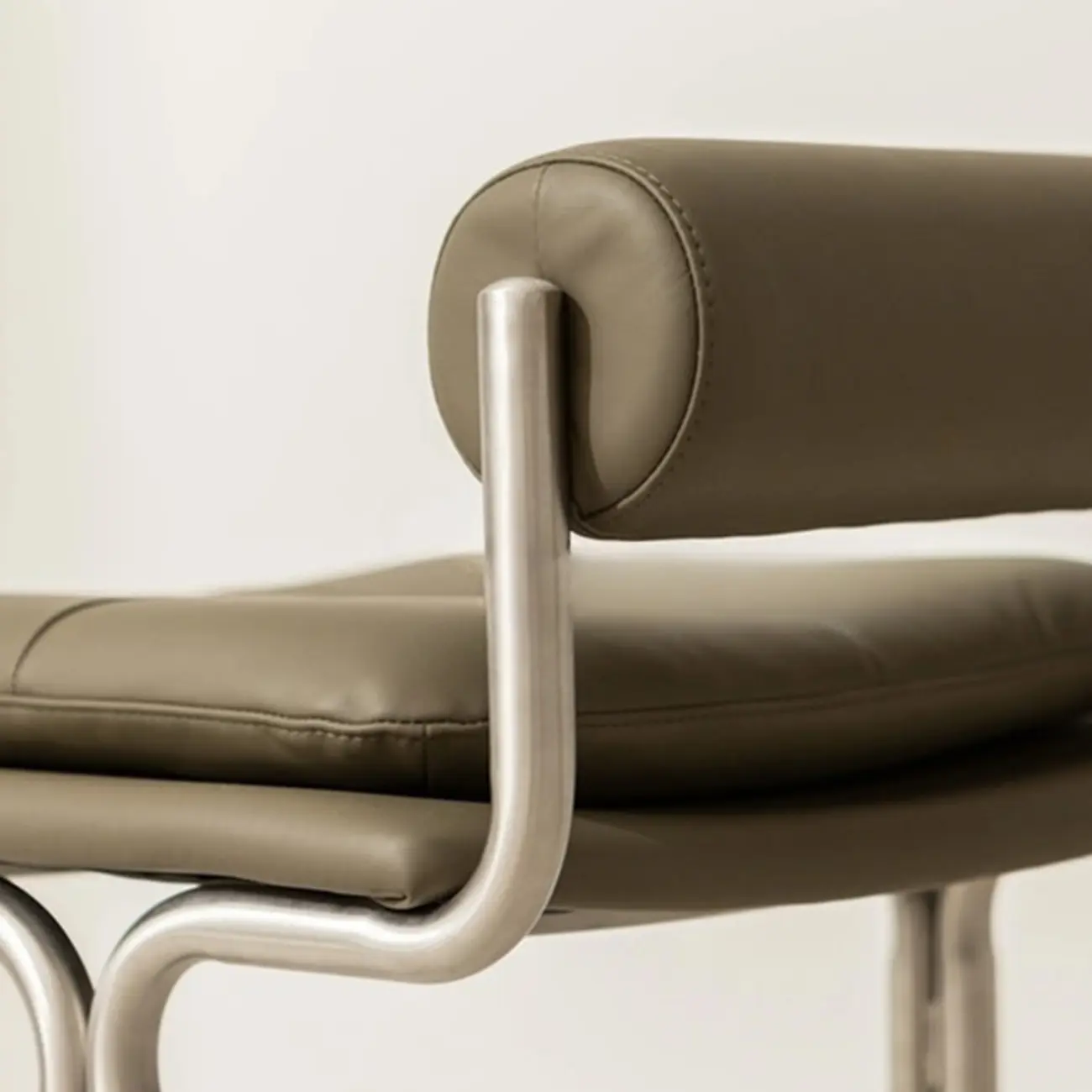 Minimalist Glam Tufted Padded Seat Metal Bar Stools Image - 5 | homeyfad