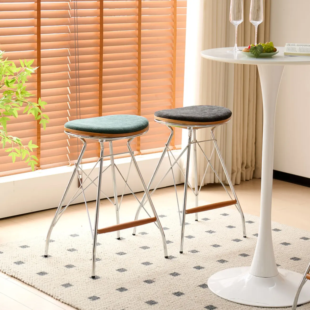 Mid Century Modern Fabric Backless Bar Stools With Footrest Image - 2 | homeyfad