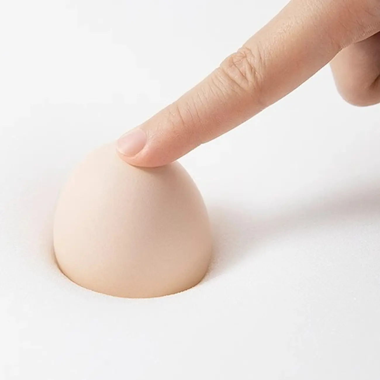 luxury Tufted Upholstered faux leather Bedroom Bench Image - 6 | homeyfad